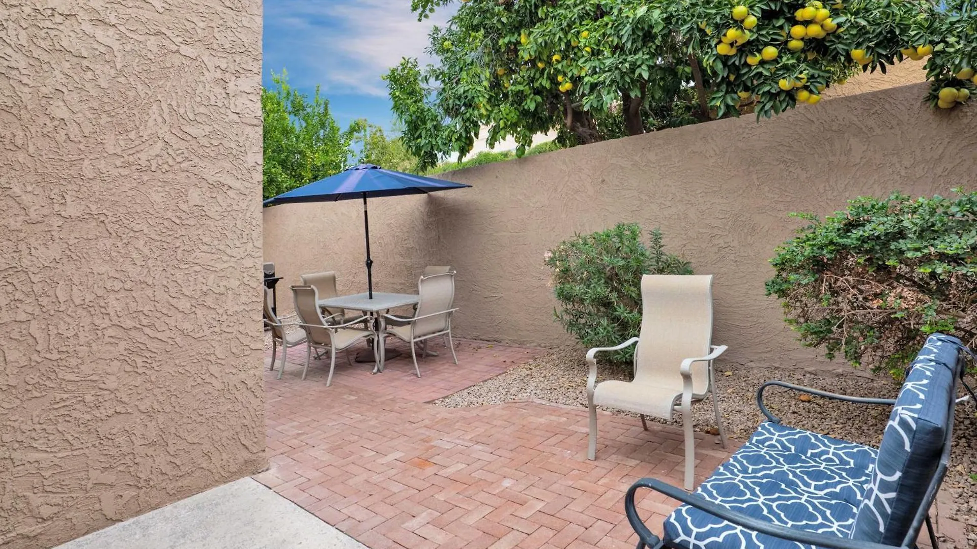 Private Patio, Close To Pool & Clubhouse Walkable Scottsdale
