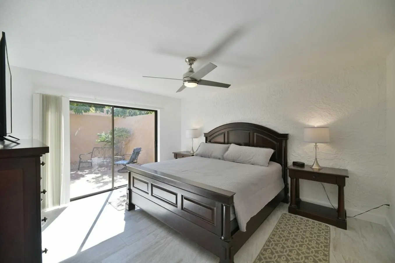 Private Patio, Close To Pool & Clubhouse Walkable Scottsdale